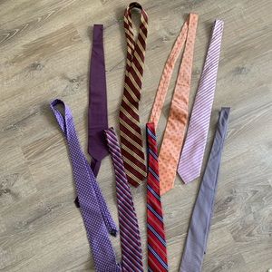 8 men’s ties.